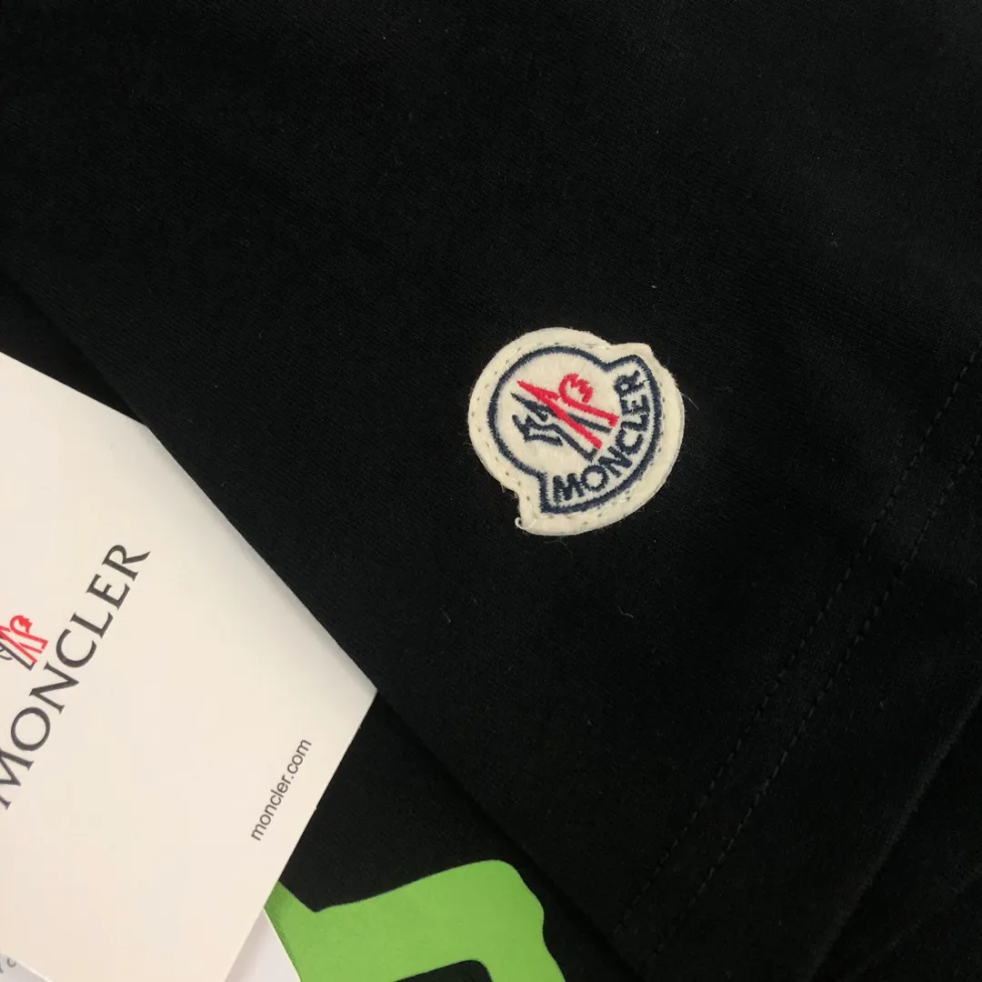 💰P85💥 MONCLER New Arrival T ！270 Premium ， ！ ！ ！ ！ ！ Breathable ！ ， 。 ： Cream White Black Sizes：M-3XL